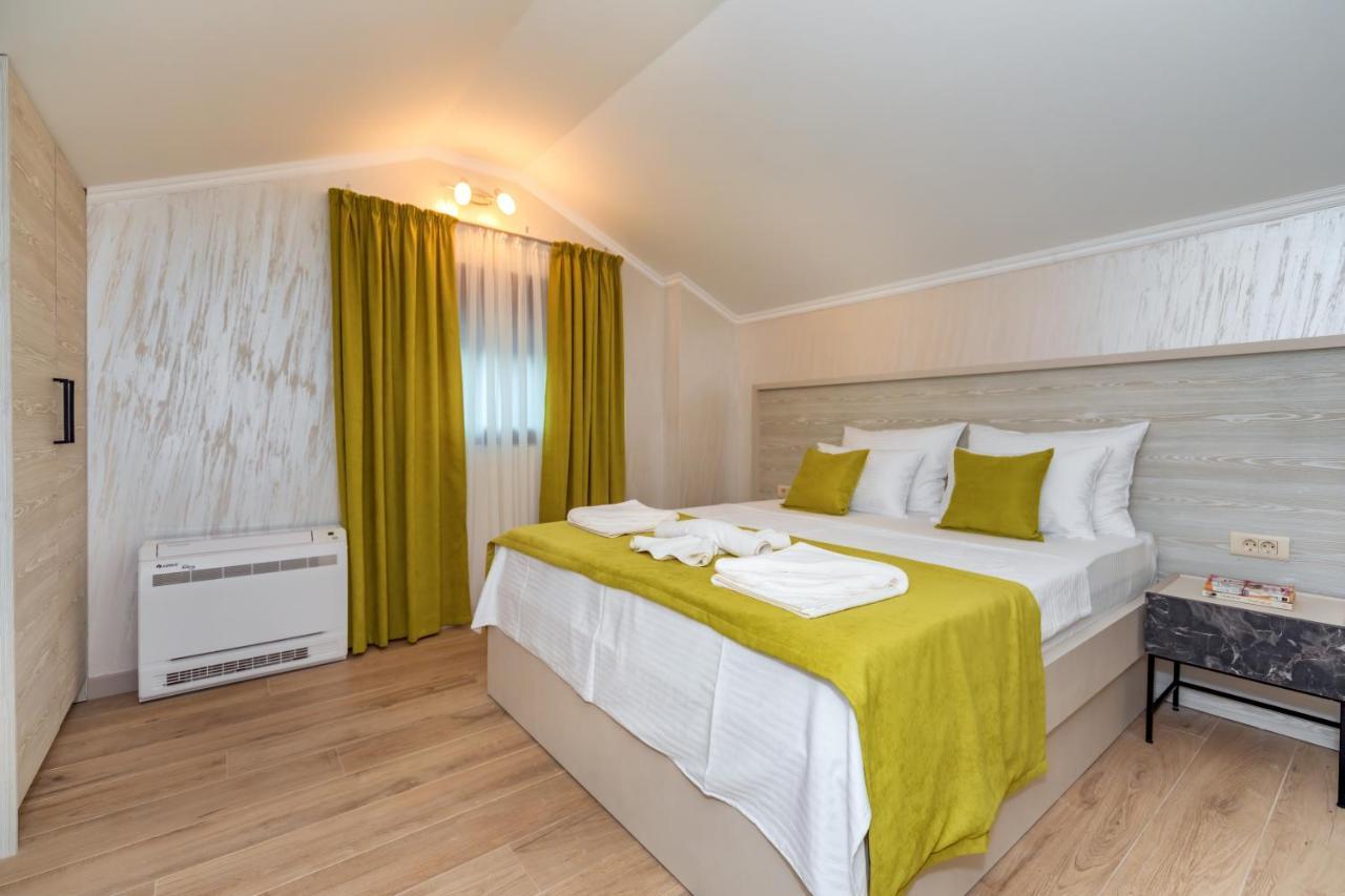 Luxury Apartments Queen Petrovac Bagian luar foto