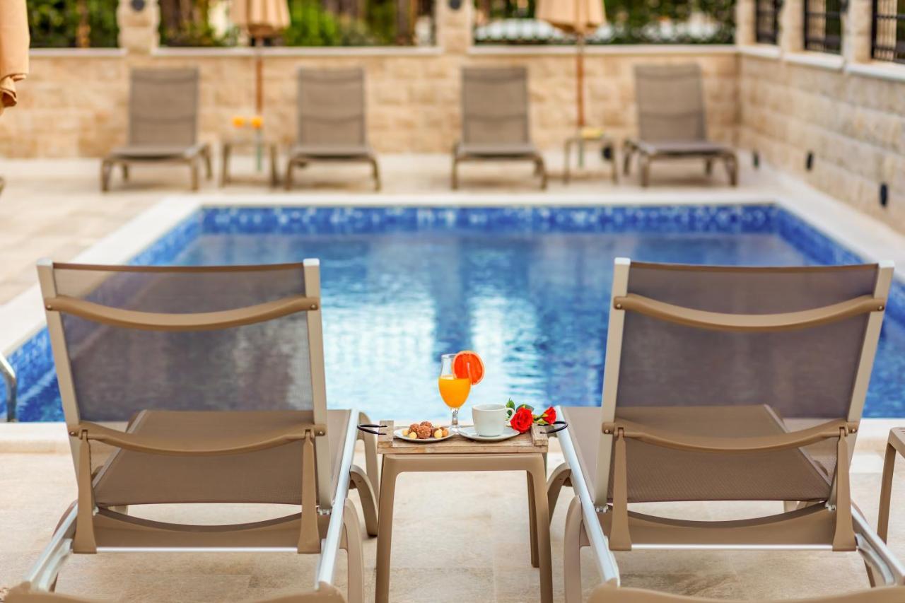 Luxury Apartments Queen Petrovac Bagian luar foto