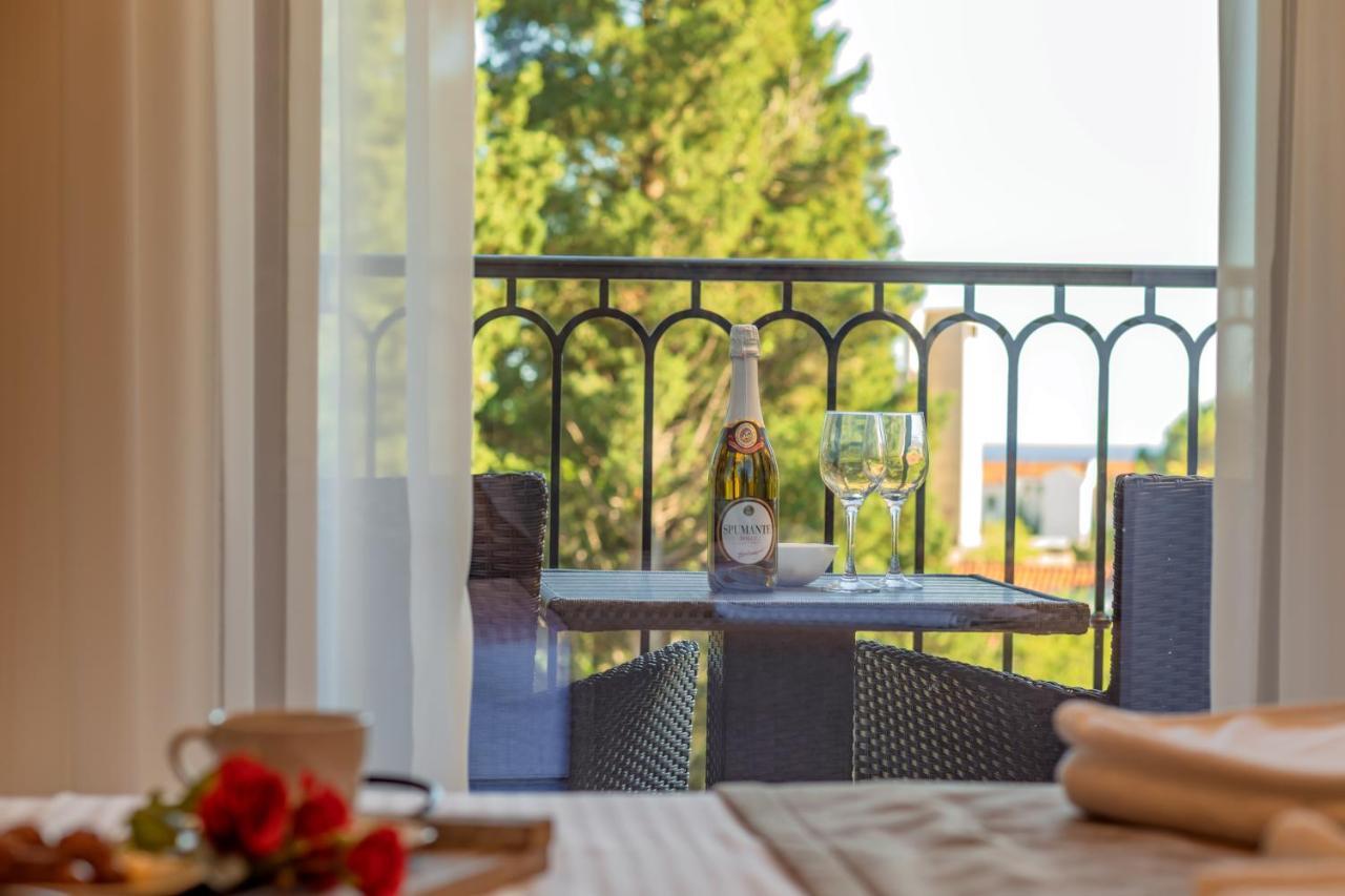 Luxury Apartments Queen Petrovac Bagian luar foto