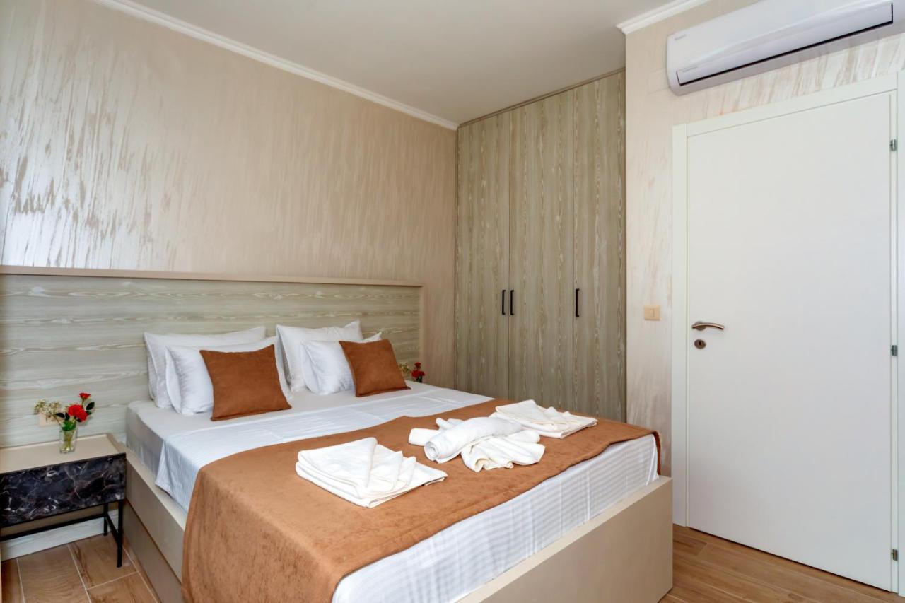 Luxury Apartments Queen Petrovac Bagian luar foto