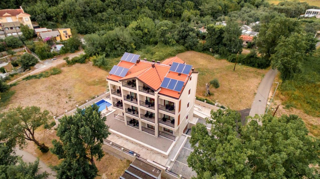 Luxury Apartments Queen Petrovac Bagian luar foto